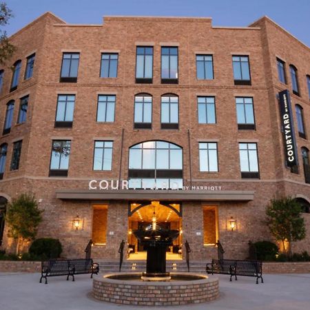 Courtyard Thomasville Downtown Екстериор снимка
